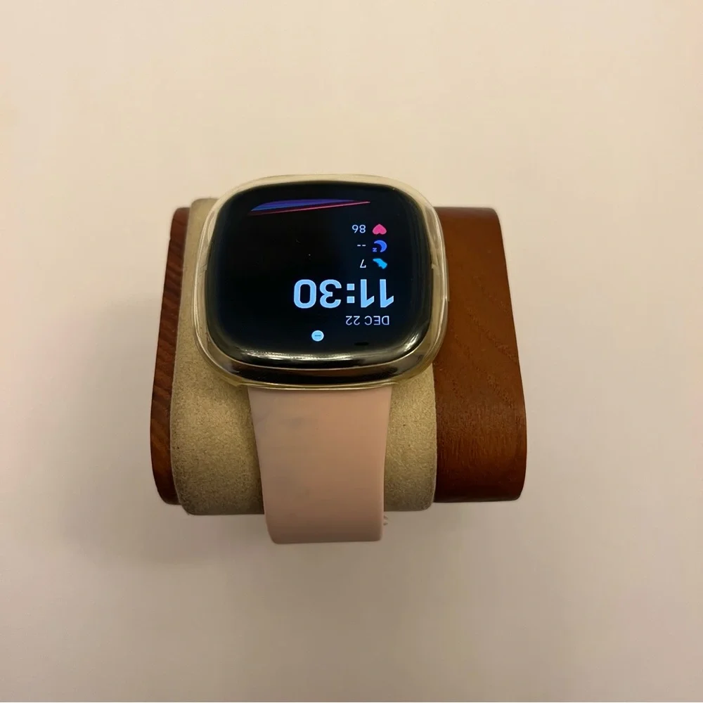 Fitbit‎ Sense, gold/pink, charger included